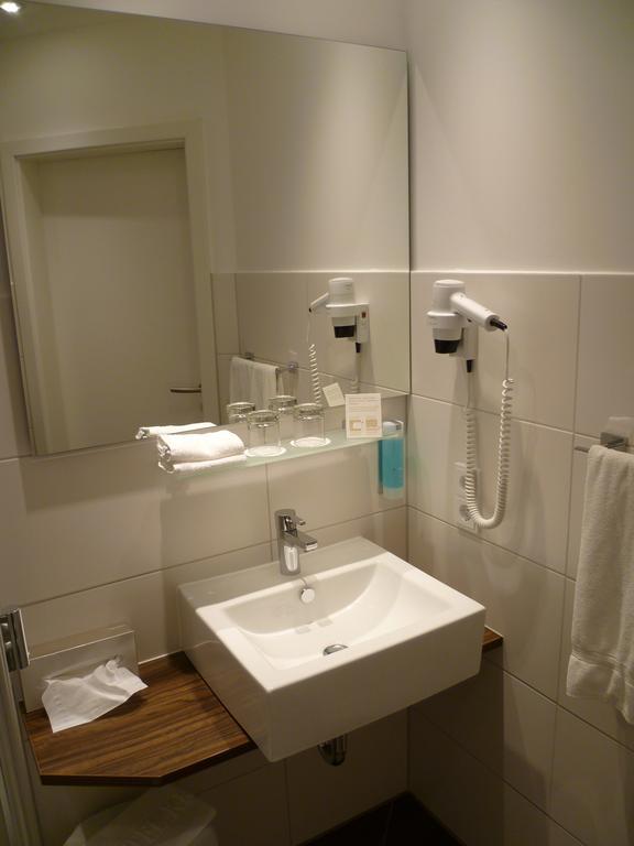 Hotel Kronprinz Кульмбах Екстер'єр фото